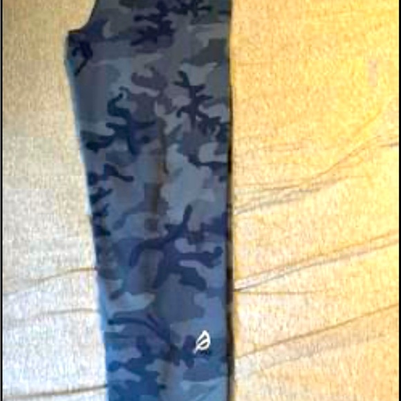 Ptula Stealth leggings - Picture 2 of 2